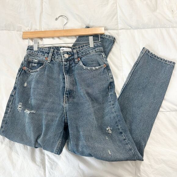 Zara Blue Distressed High Rise Mom Jeans Ripped Knees EUC Size 4 - Picture 2 of 7